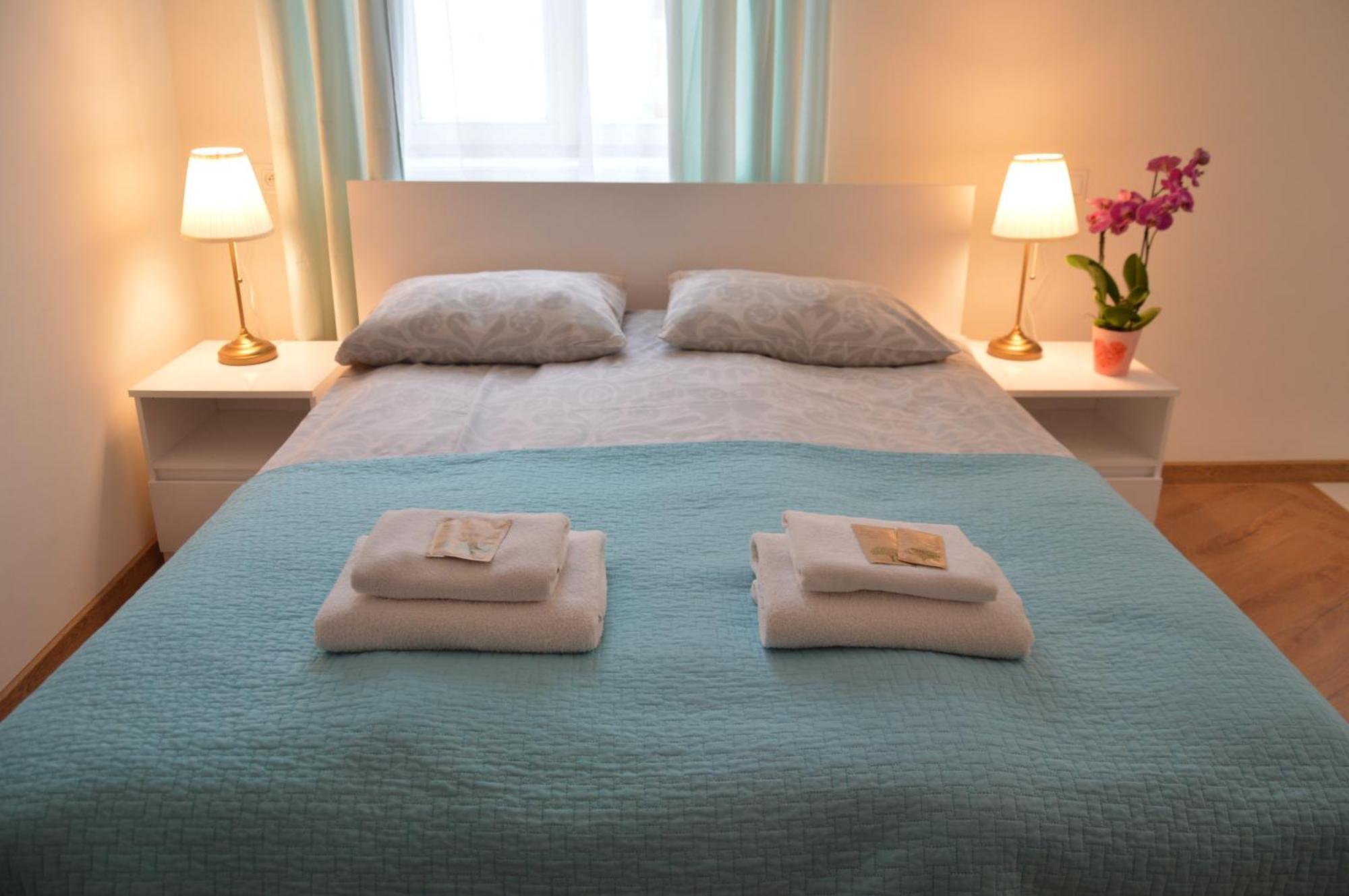 Royal Castle Apartments คราคูฟ ภายนอก รูปภาพ